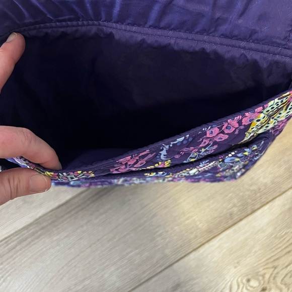 NWOT Vera Bradley Vibrant Purple Patterned Women's Crossbody purse - Picture 5 of 9